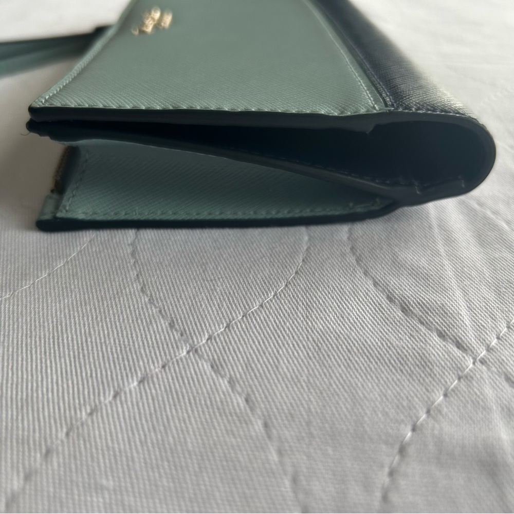 Kate Spade Spencer Continental Wristlet Frosted Spearmint EUC - Picture 5 of 11